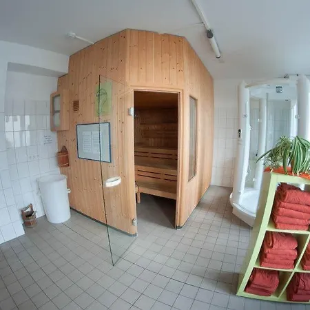 コンティ アム ハウプトバーンホフ ホテル 3*