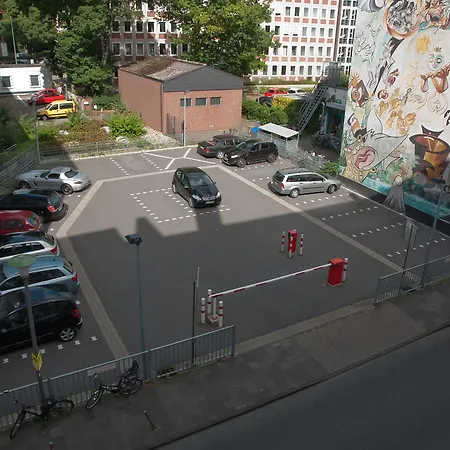 コンティ アム ハウプトバーンホフ