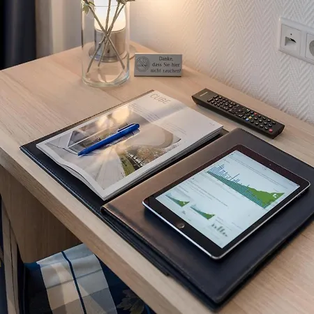 Conti Am Hauptbahnhof Hotel