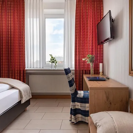 Conti Am Hauptbahnhof