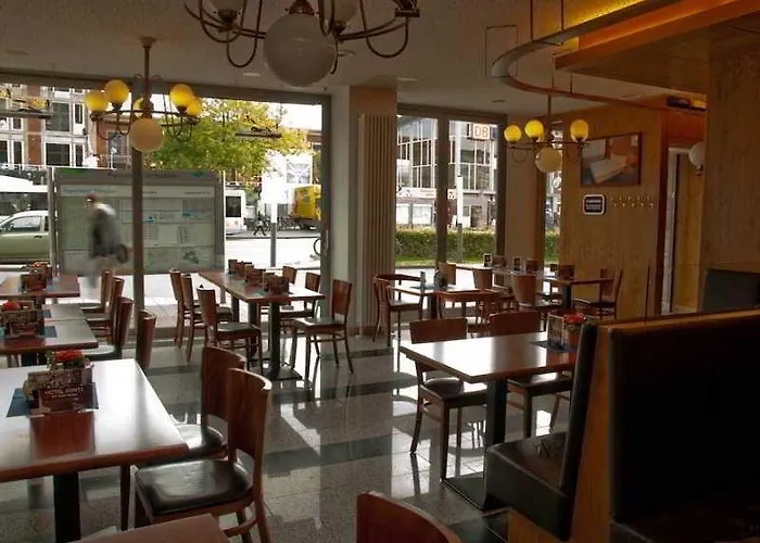 Conti Am Hauptbahnhof Hotel