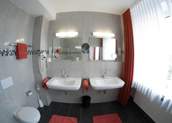 Hotel Conti Am Hauptbahnhof 3*