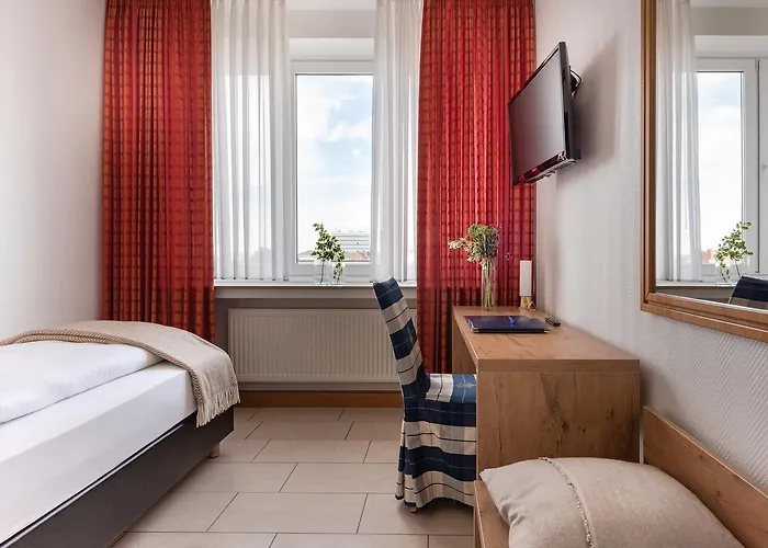 Conti Am Hauptbahnhof